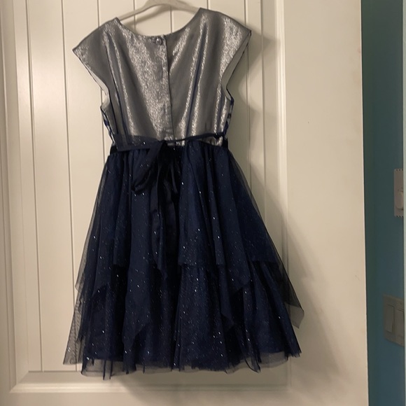 Navy blue girls size 7 Formal dress - Picture 2 of 2
